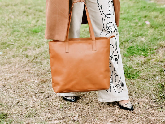 Zipper Leather Tote Tan