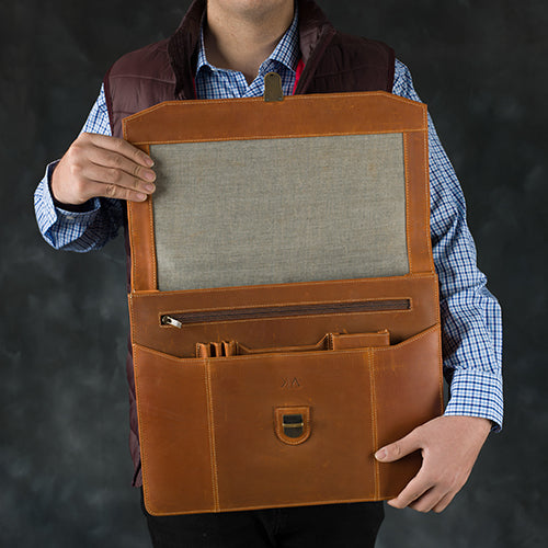 Business Messenger Bag — Babur - Tan