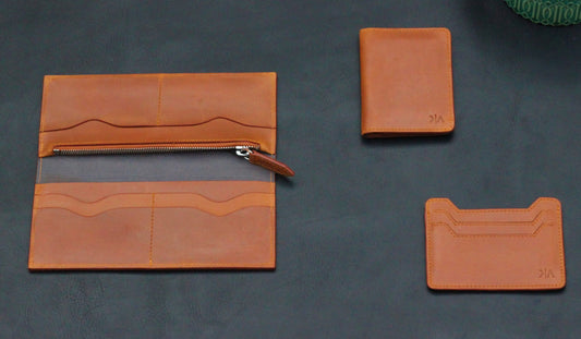 Travel Wallet, Bifold Wallet and Card Holder - Tan